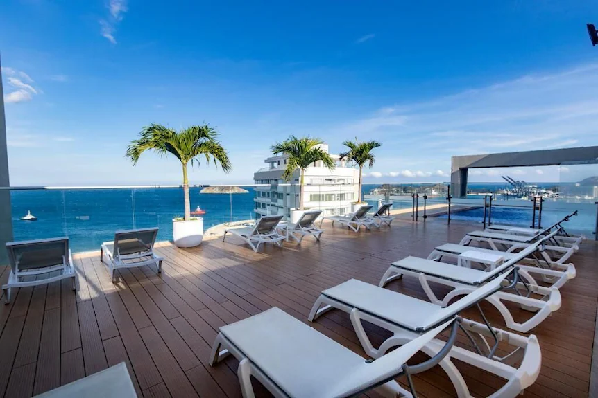 Hotel Hilton Garden Inn Santa Marta moderno y bien ubicado | Novolandia Tours